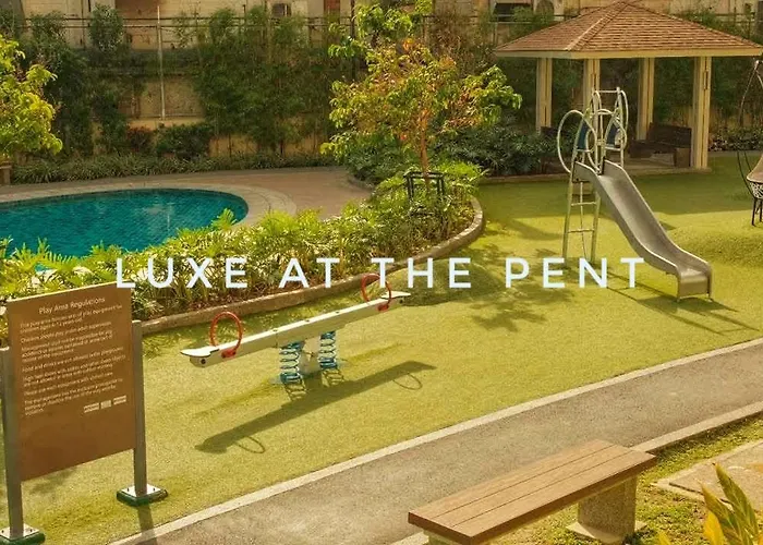 The Luxe At The Pent Aparthotel 4*